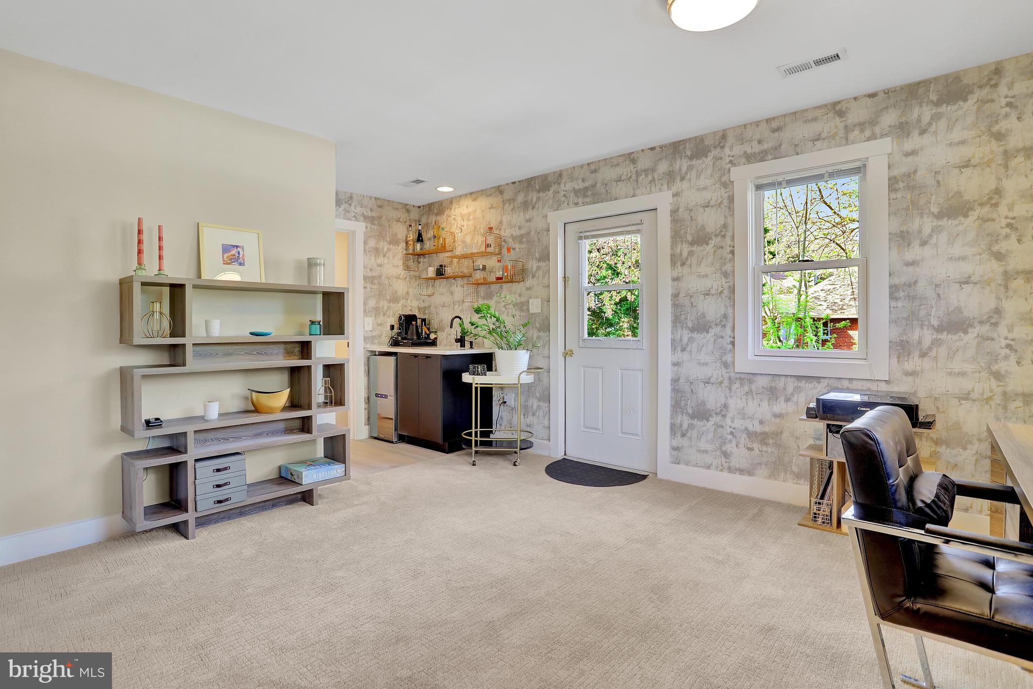 TARA - LEEWAY HEIGHTS - Residential