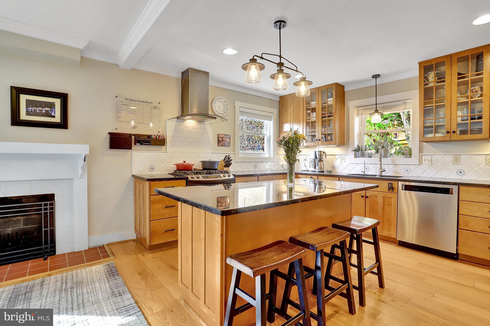 TARA - LEEWAY HEIGHTS - Residential