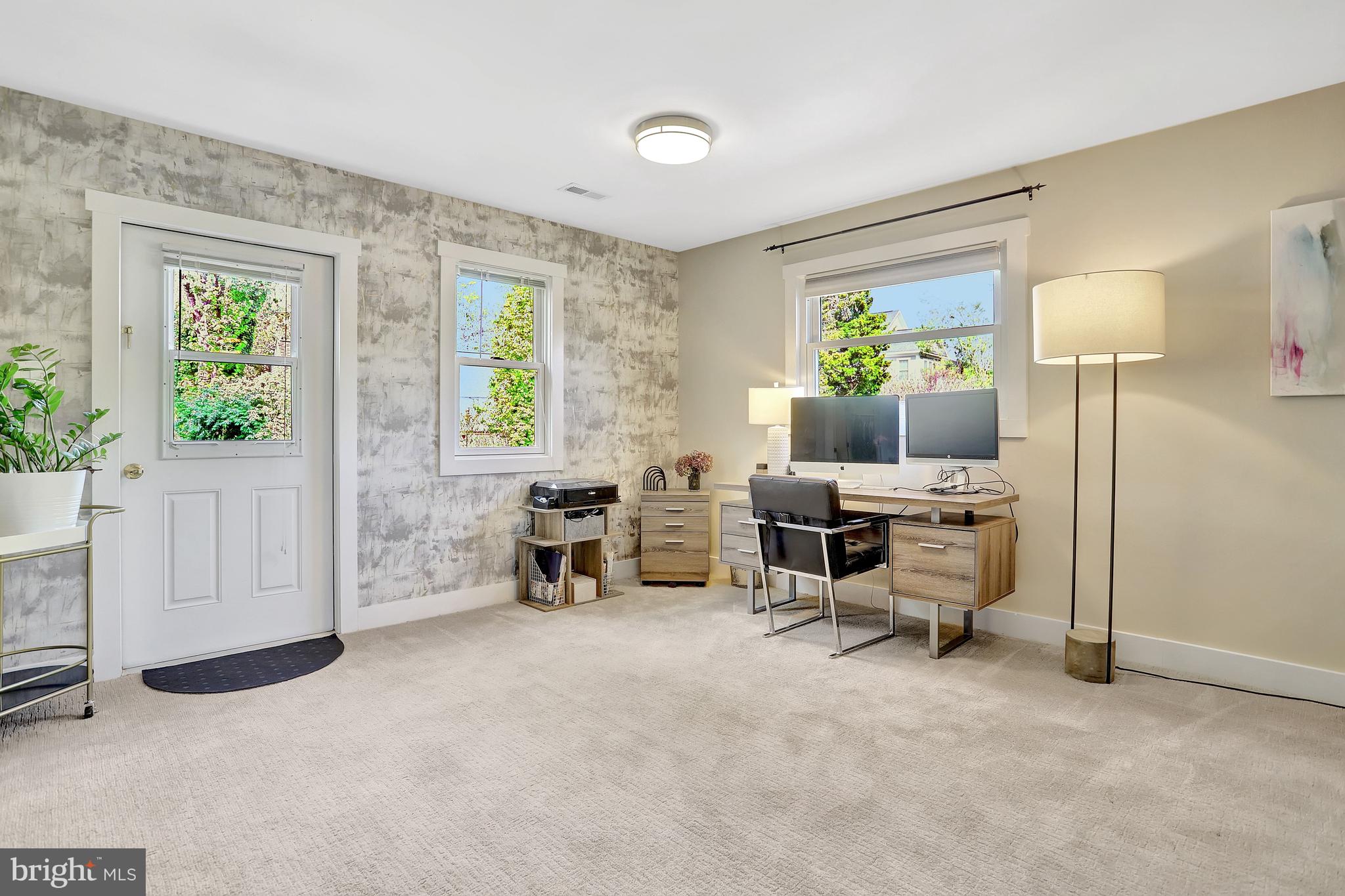 TARA - LEEWAY HEIGHTS - Residential