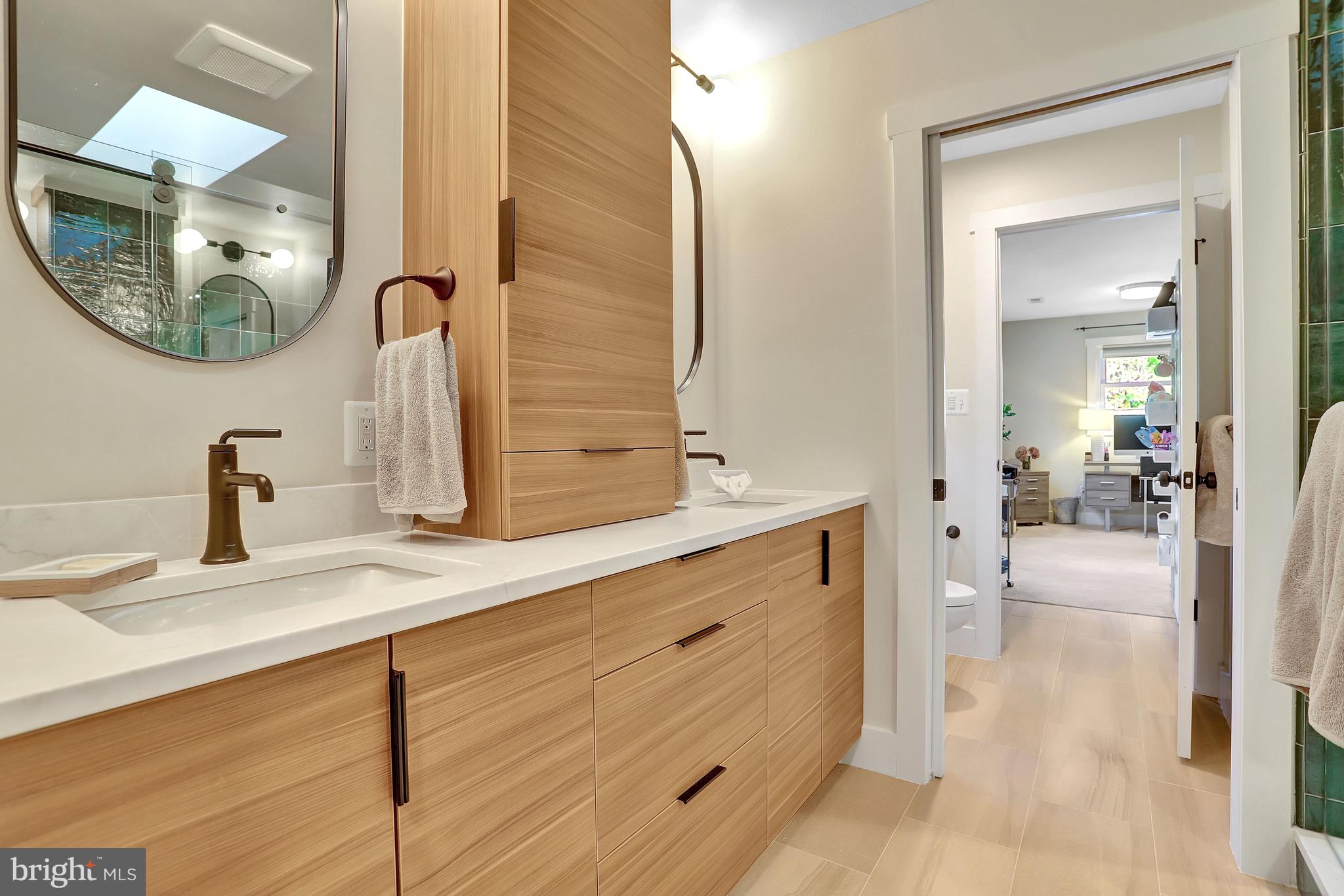 TARA - LEEWAY HEIGHTS - Residential