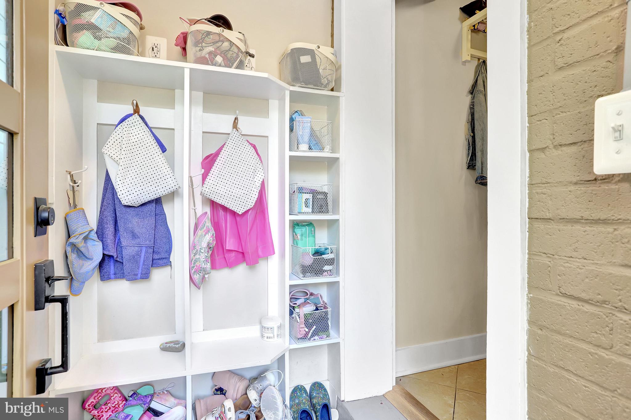 TARA - LEEWAY HEIGHTS - Residential