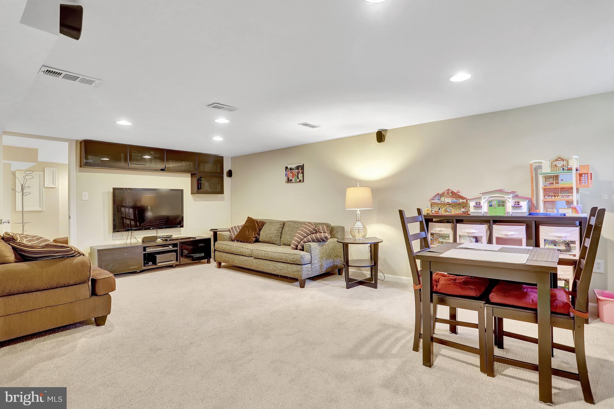 TARA - LEEWAY HEIGHTS - Residential