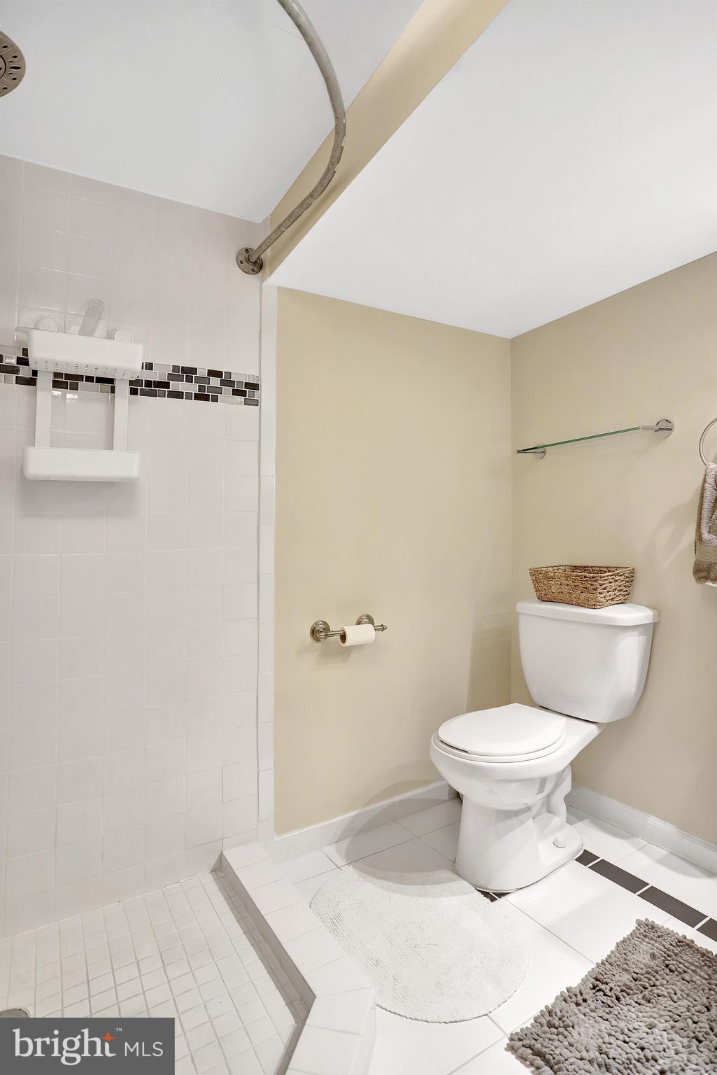 TARA - LEEWAY HEIGHTS - Residential