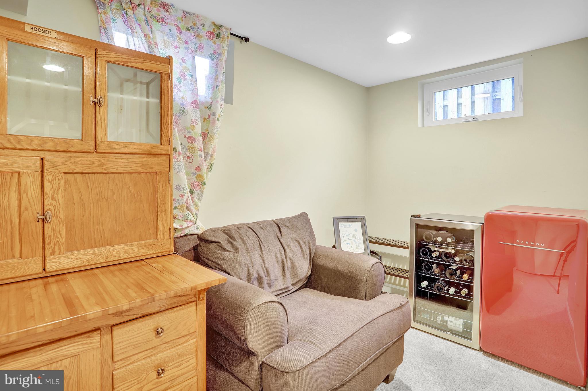 TARA - LEEWAY HEIGHTS - Residential