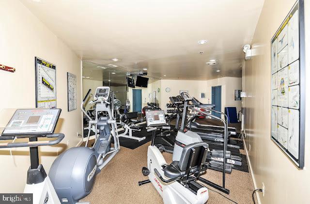 OLD TOWN VILLAGE - Residential Lease