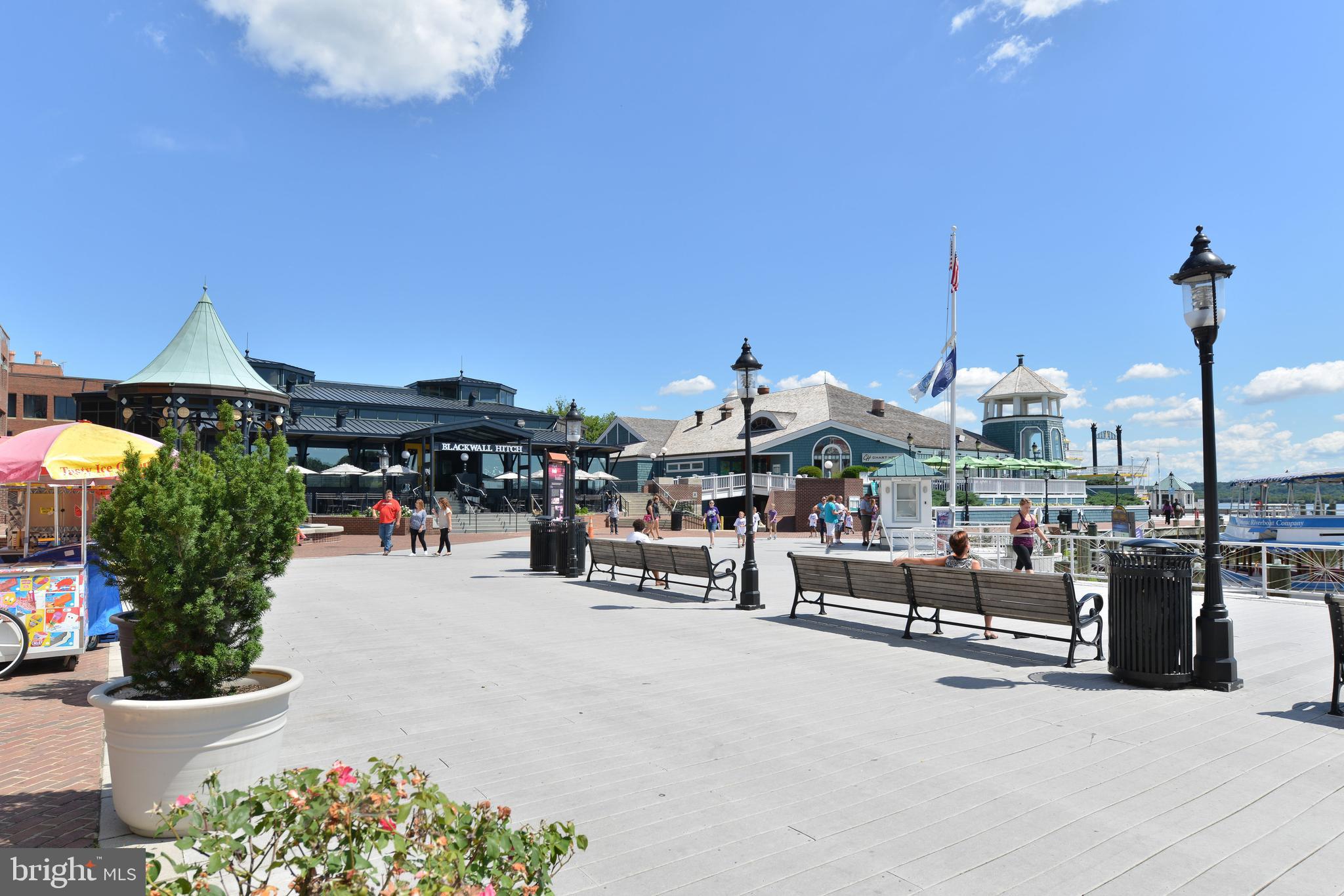 OLD TOWN VILLAGE - Residential Lease