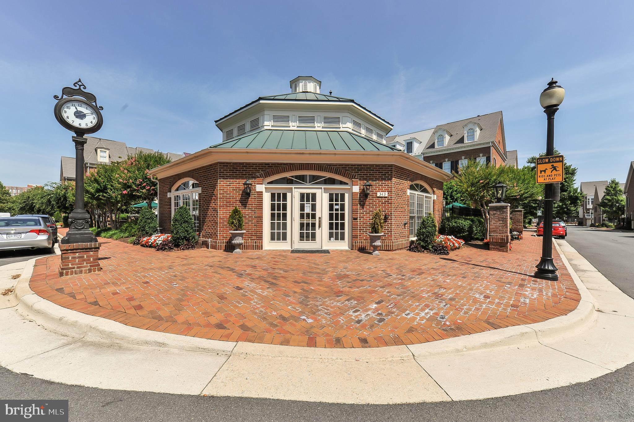 OLD TOWN VILLAGE - Residential Lease