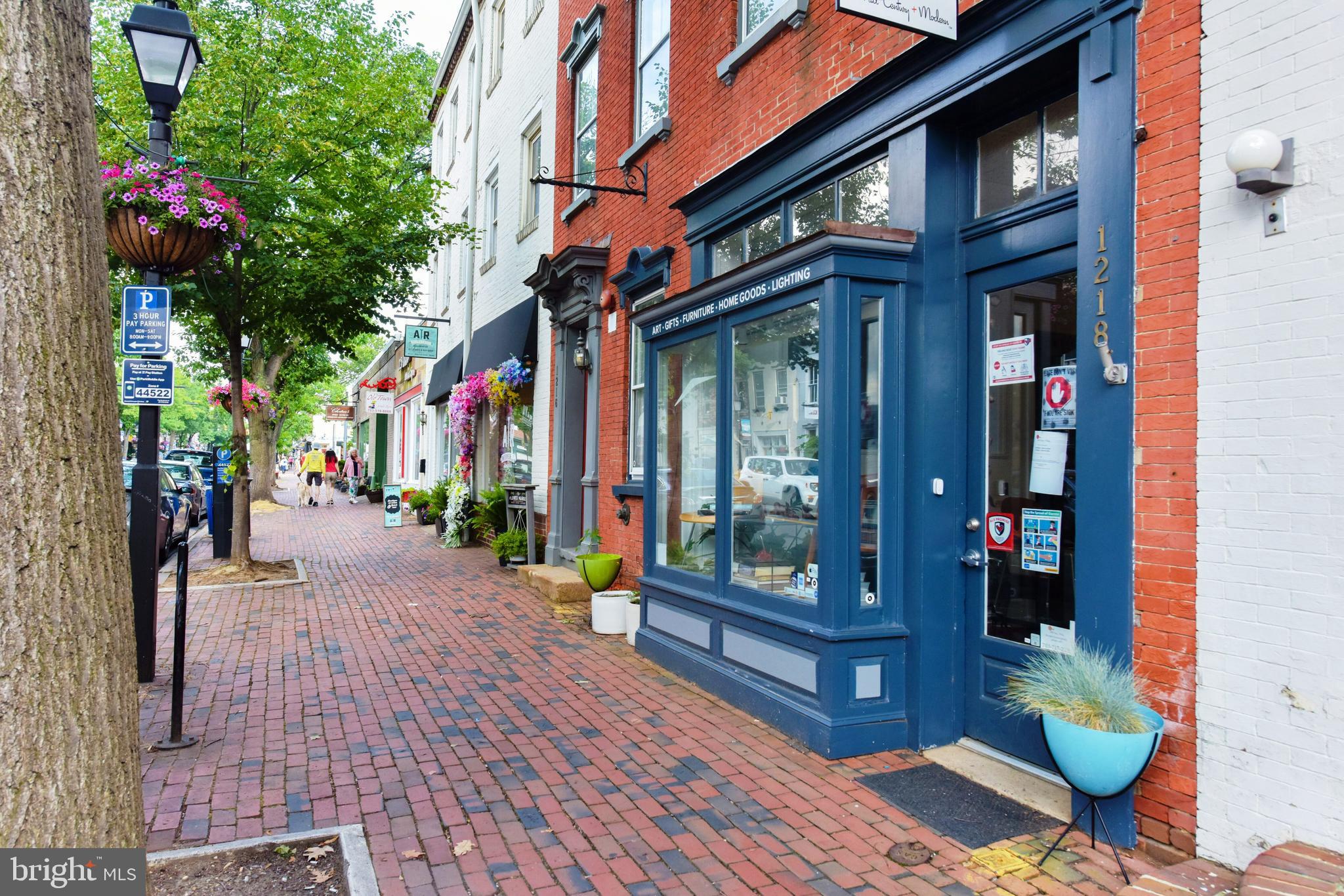 OLD TOWN VILLAGE - Residential Lease