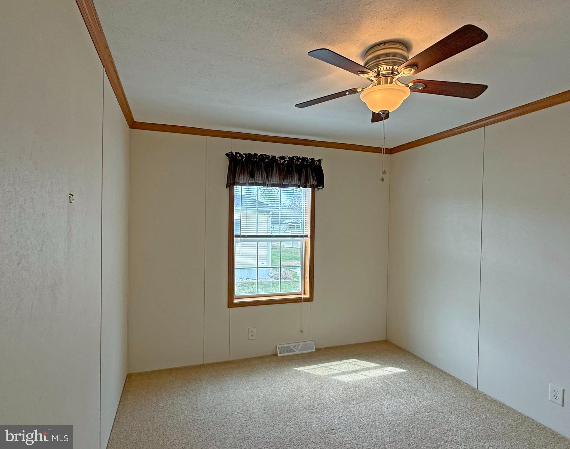 SILVERVIEW FARM MHP - Residential