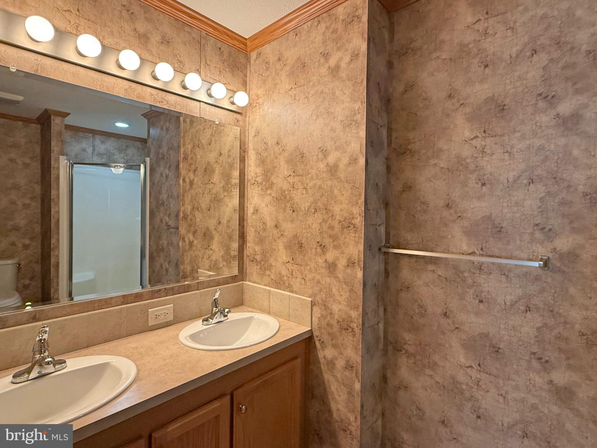 SILVERVIEW FARM MHP - Residential