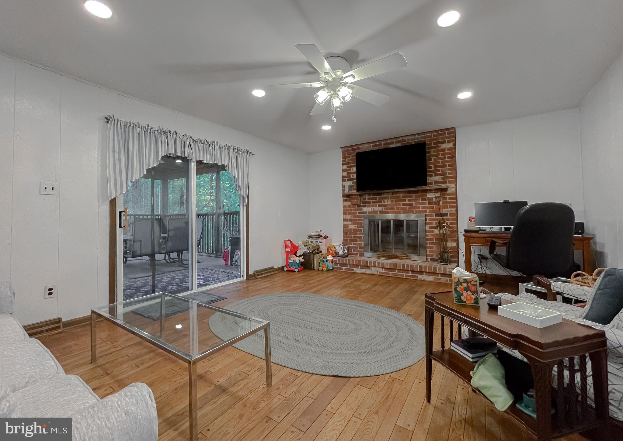 CLARKS RUN - Residential