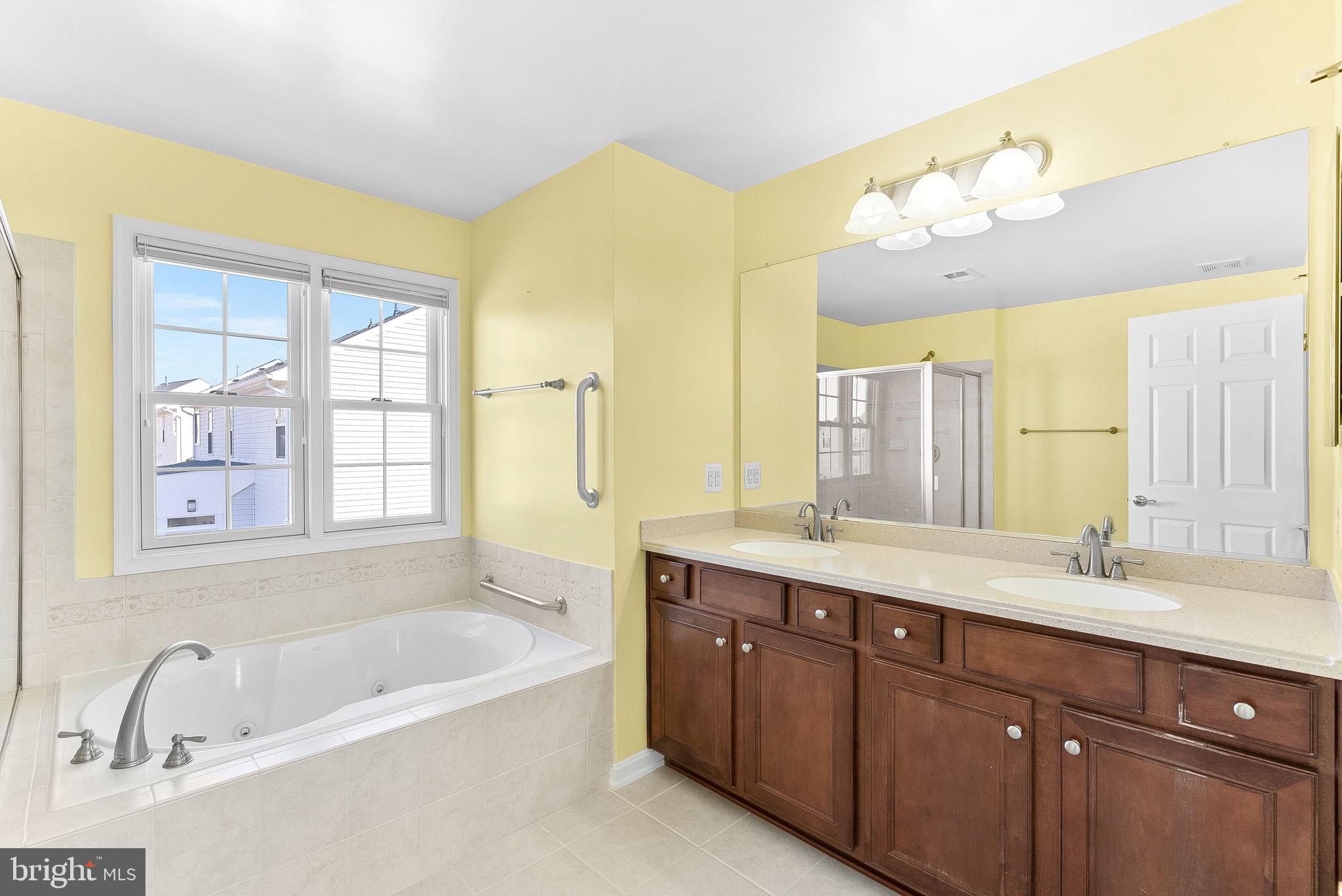 HIRST FARM - Residential