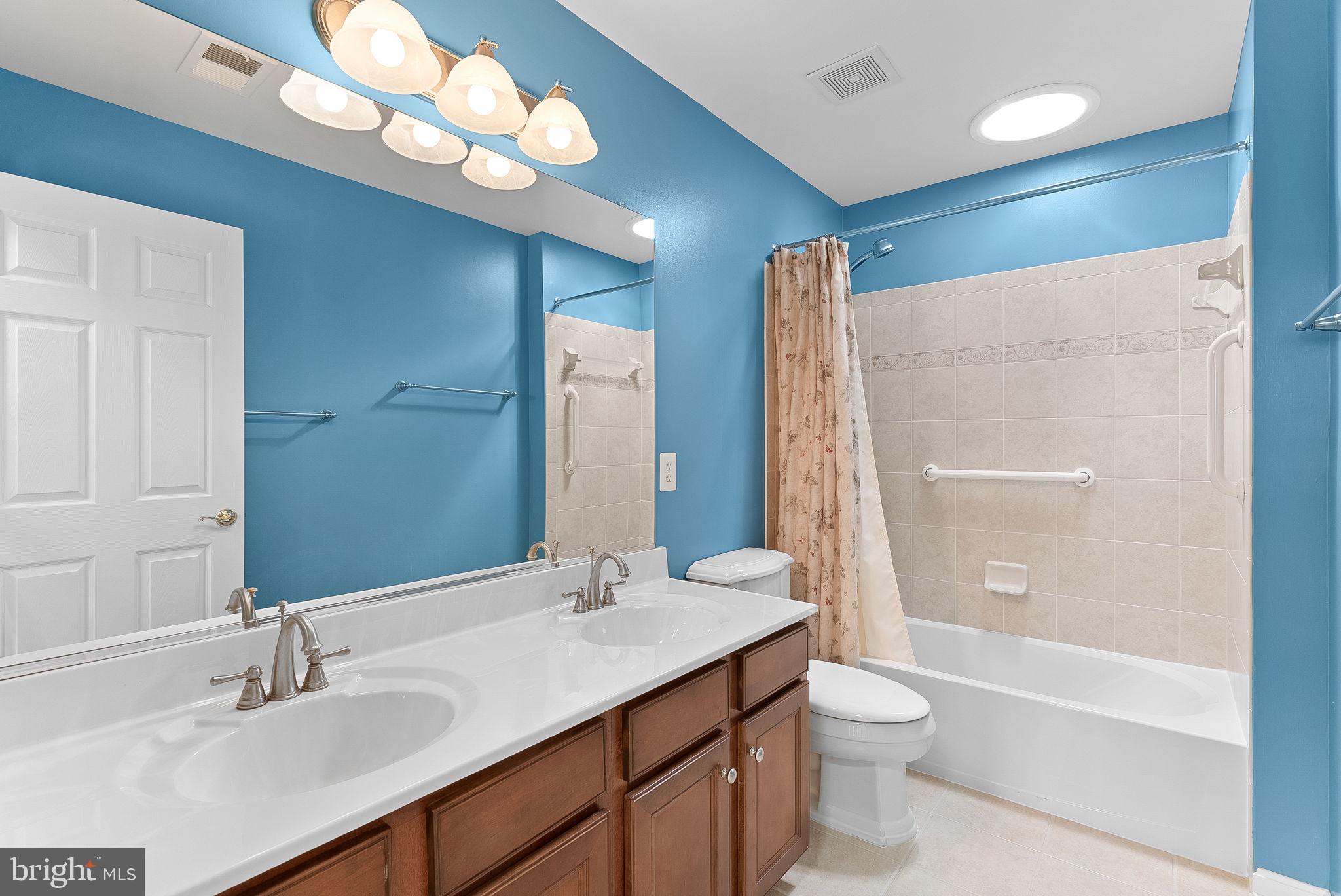 HIRST FARM - Residential