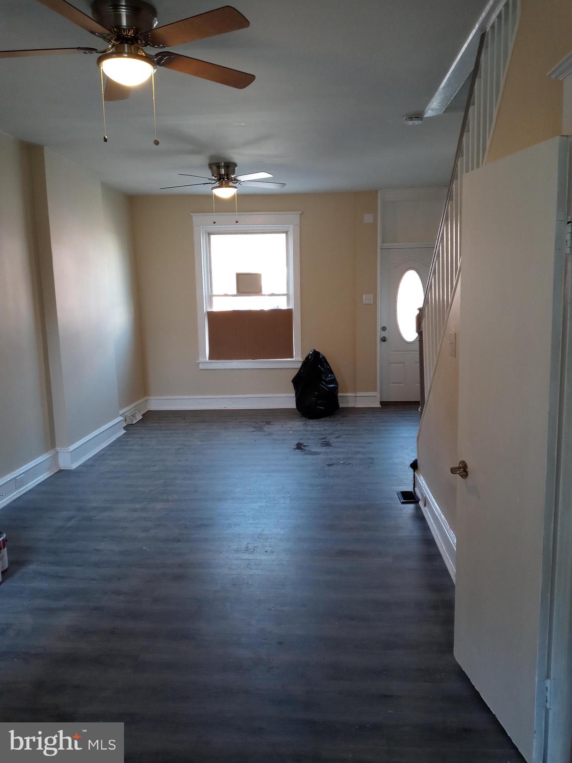 PORT RICHMOND - Residential Lease