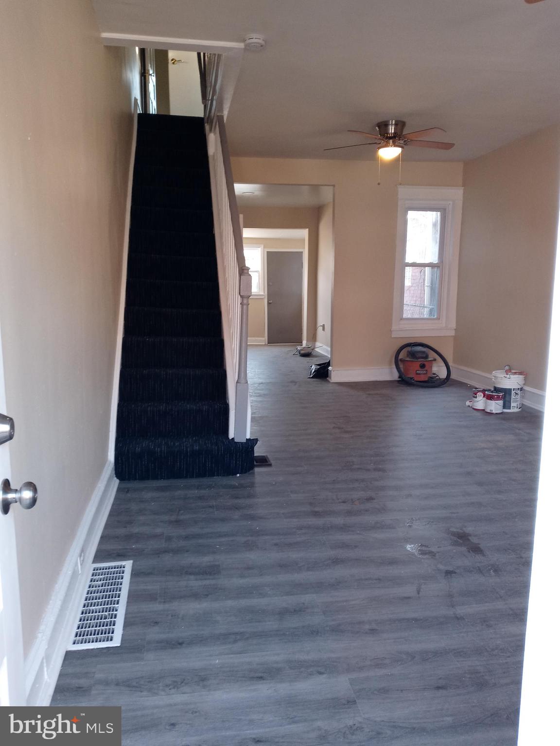 PORT RICHMOND - Residential Lease