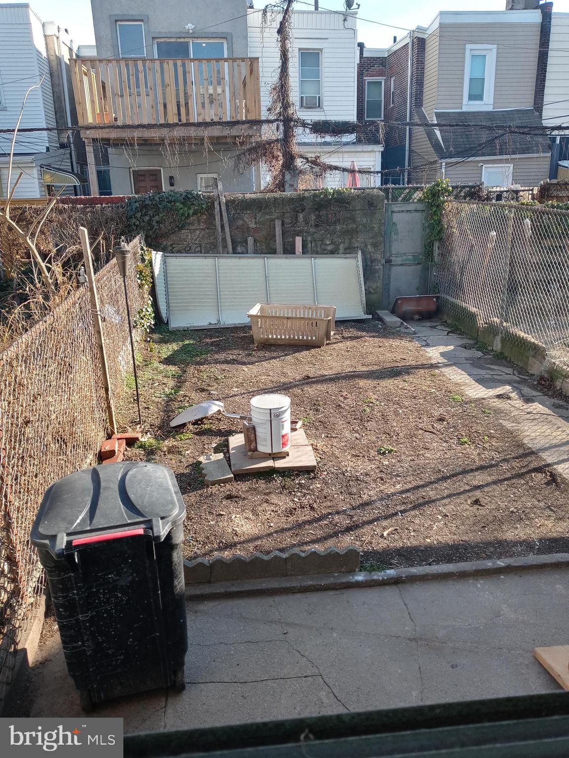 PORT RICHMOND - Residential Lease