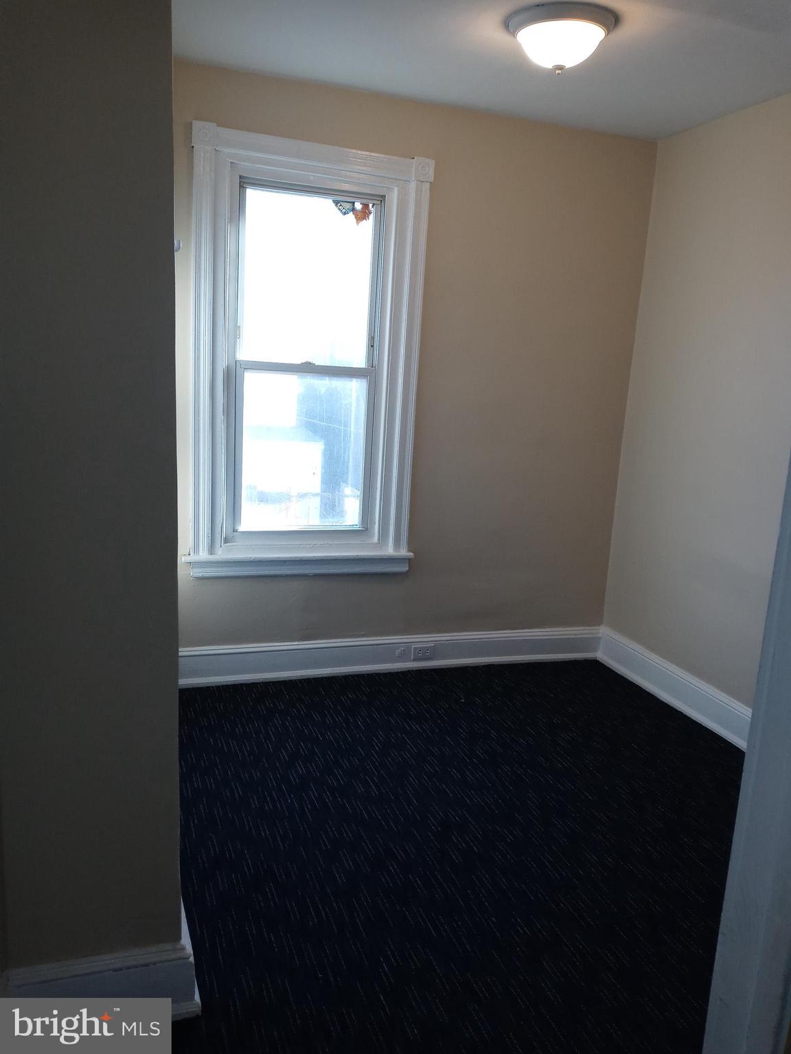 PORT RICHMOND - Residential Lease