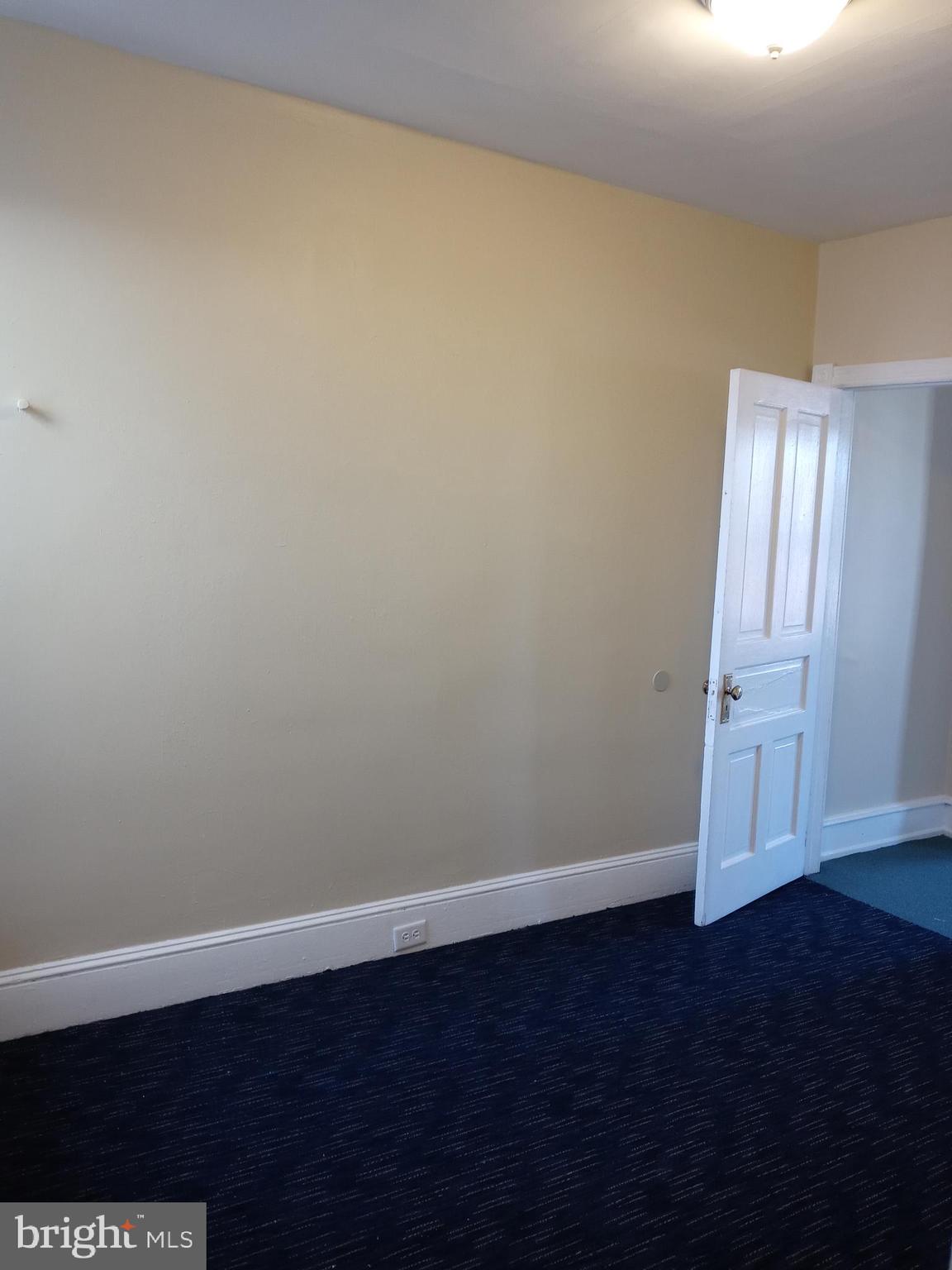 PORT RICHMOND - Residential Lease