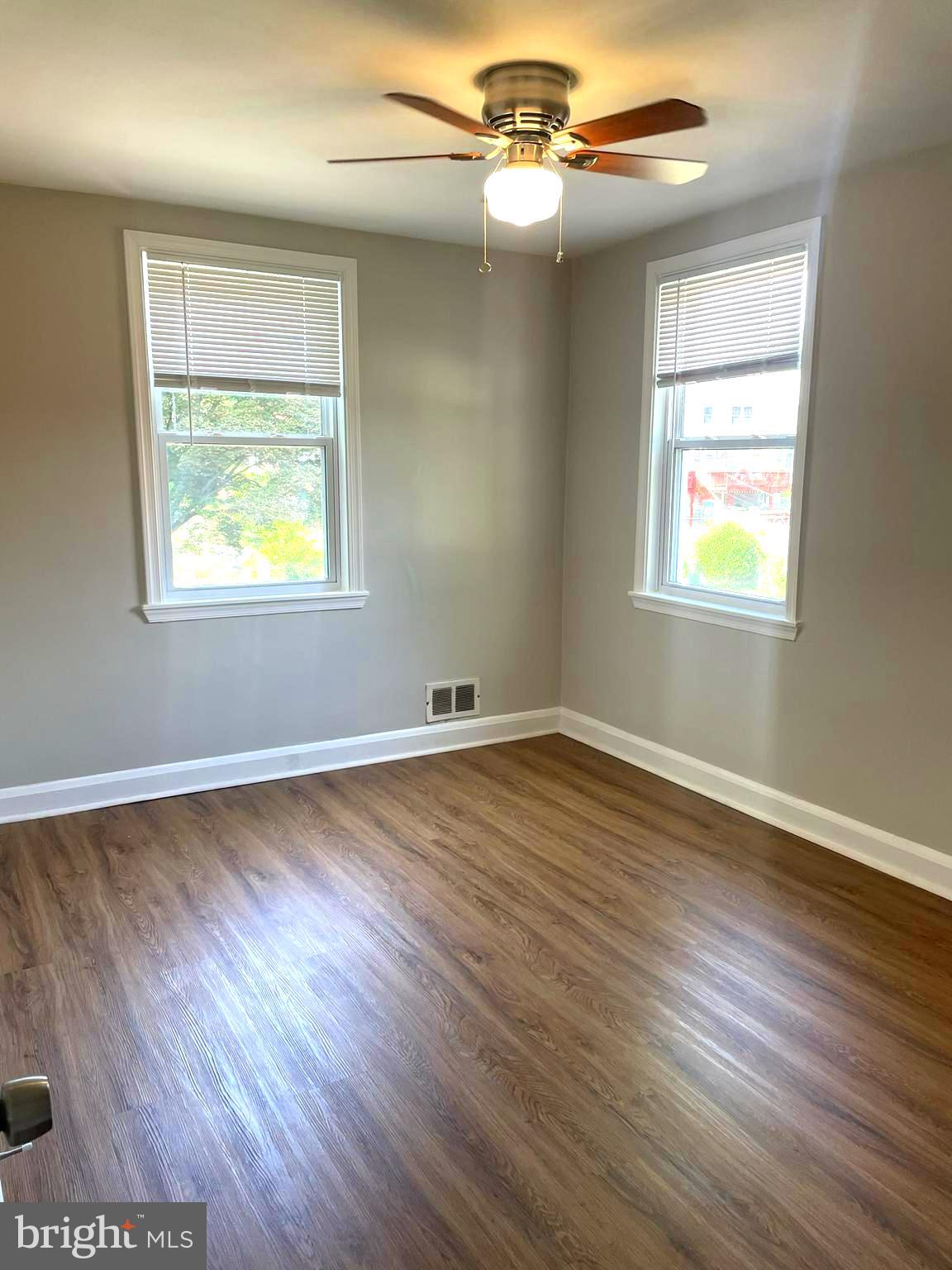 CHINQUAPIN PARK - Residential Lease