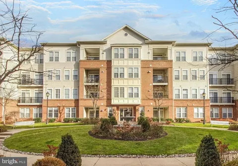 2540 Kensington Gardens Unit 201, Ellicott City, MD MLS: MDHW2048972
