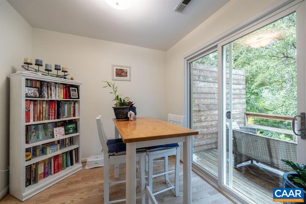 MINOR TOWNHOUSES - Residential Lease