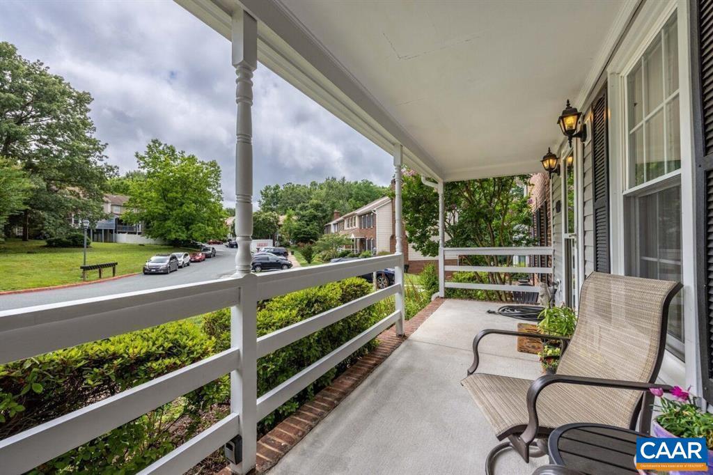 MINOR TOWNHOUSES - Residential Lease