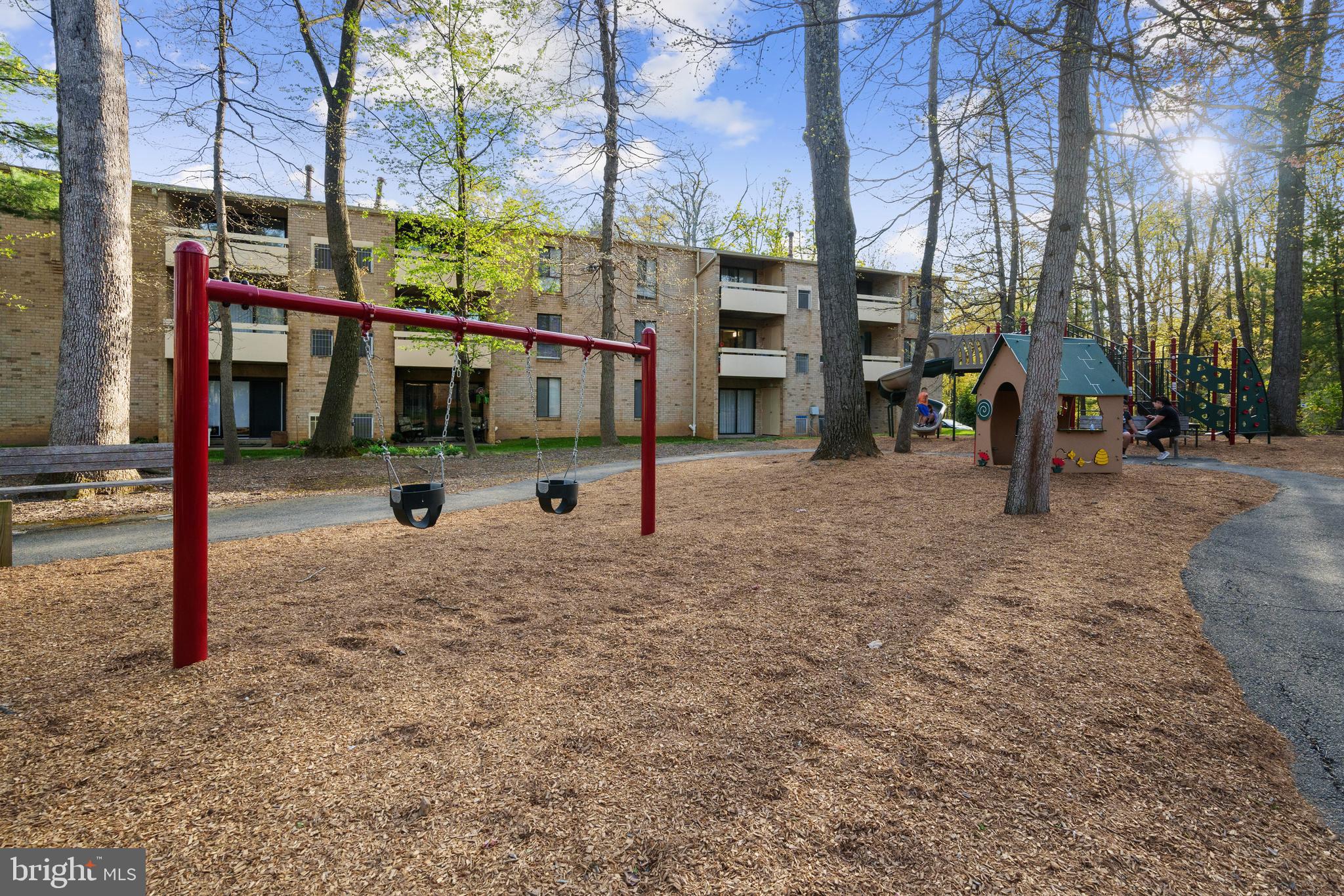 GLENVALE CONDO - Residential