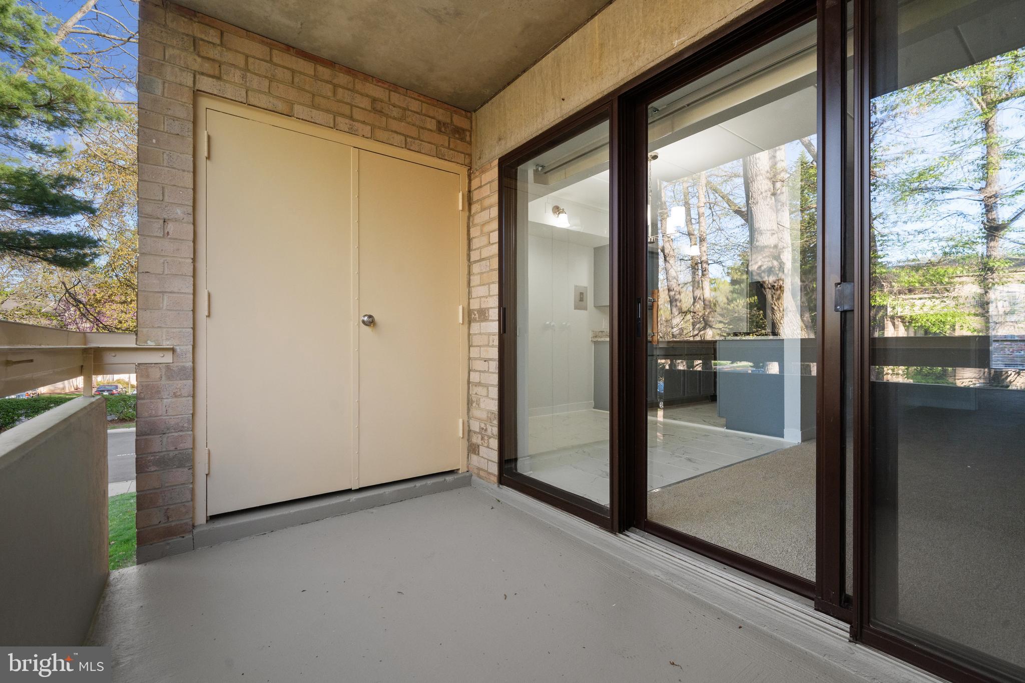 GLENVALE CONDO - Residential