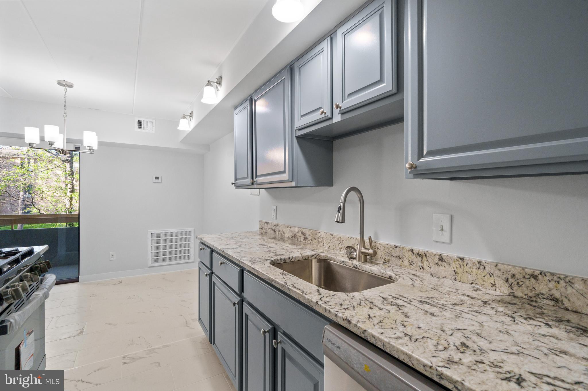 GLENVALE CONDO - Residential