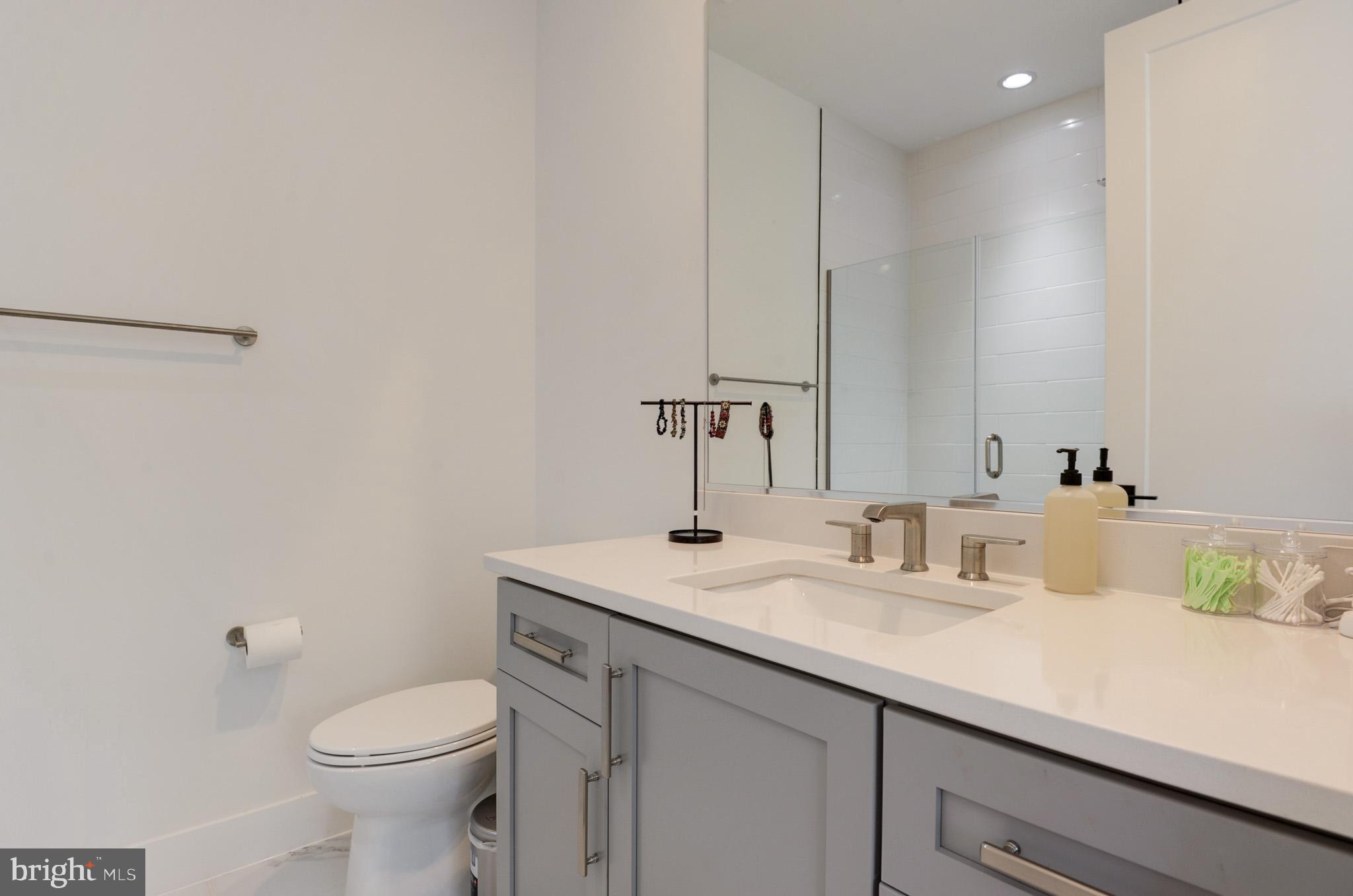 LENAH MILL - Residential