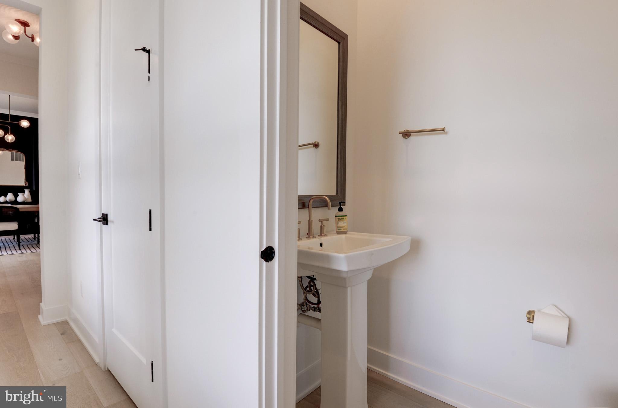 LENAH MILL - Residential