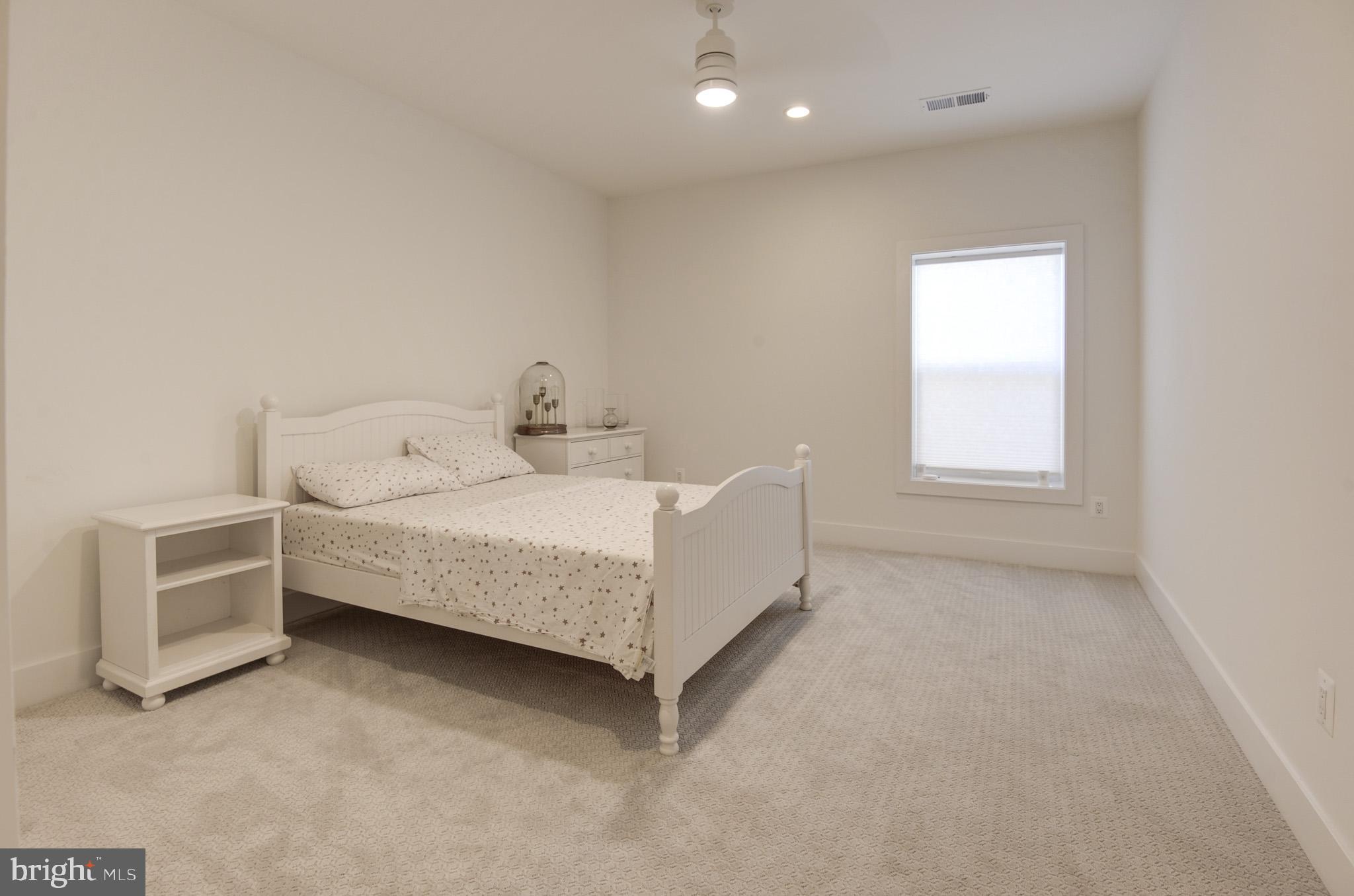 LENAH MILL - Residential