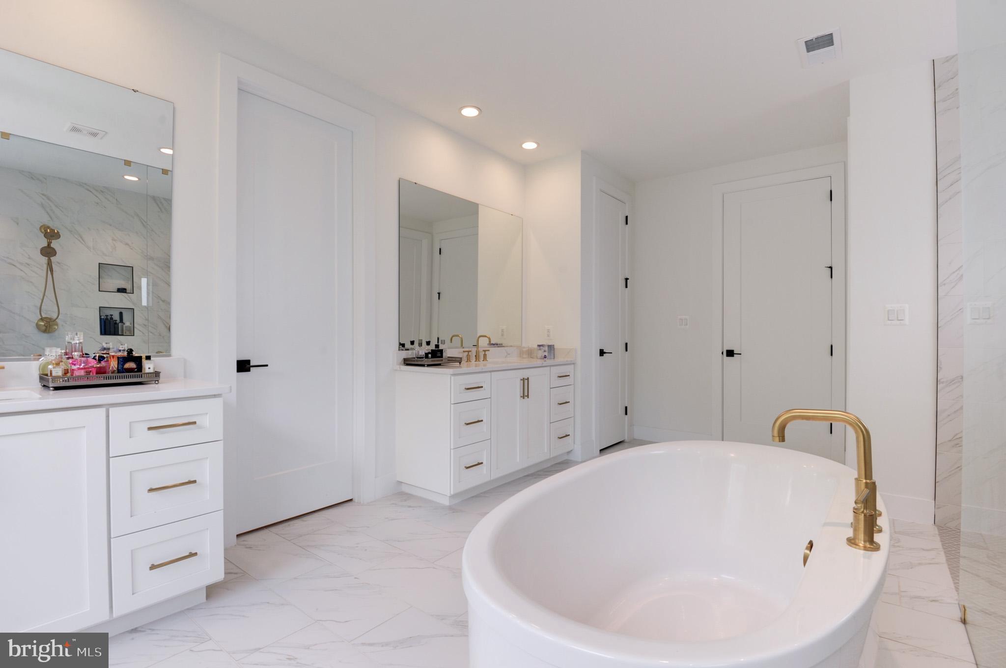 LENAH MILL - Residential