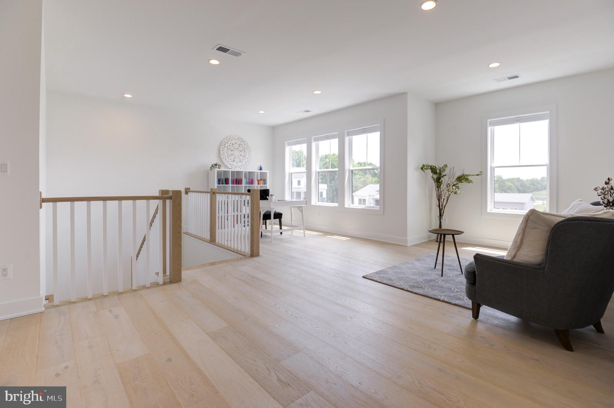 LENAH MILL - Residential