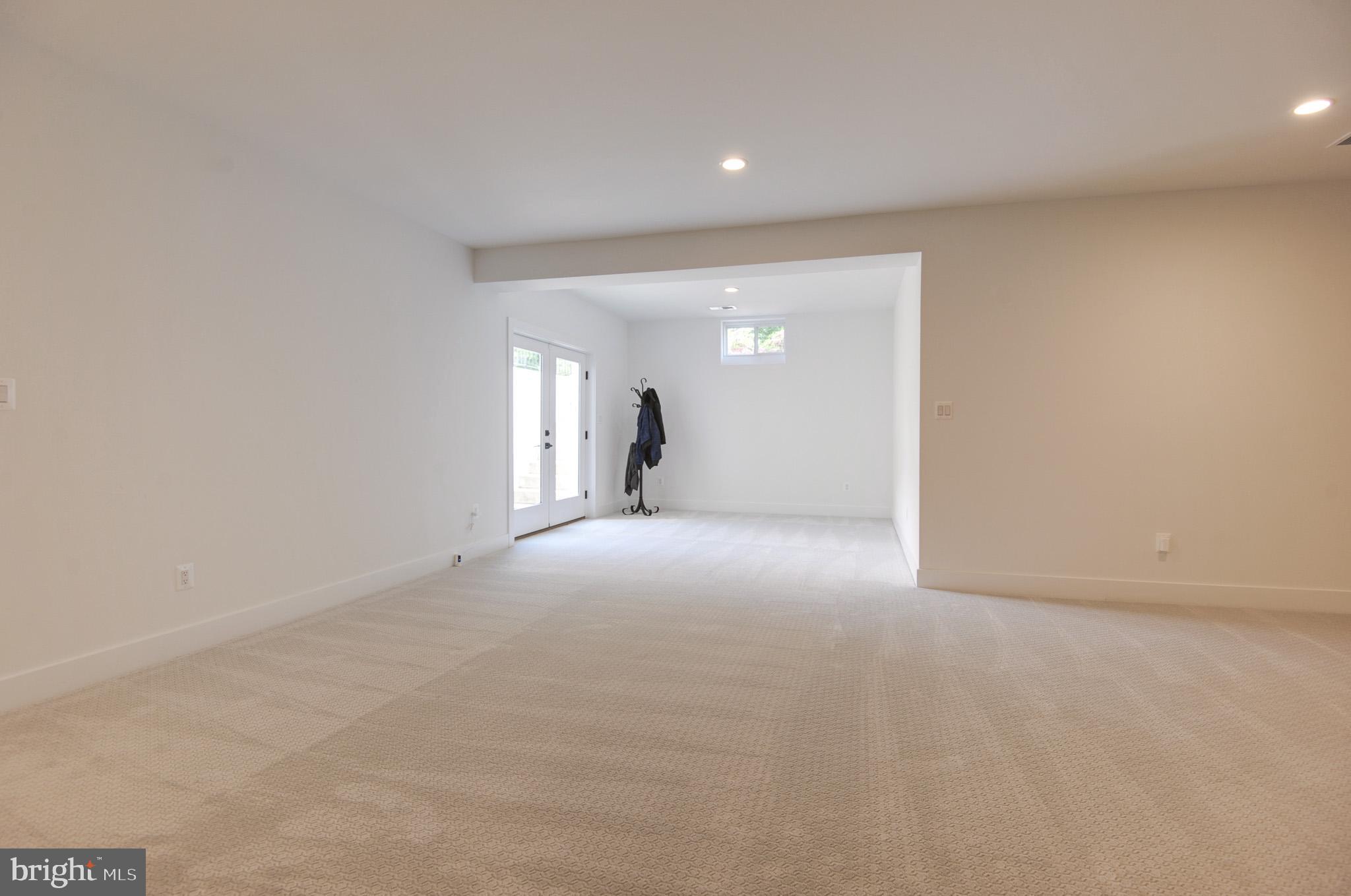 LENAH MILL - Residential