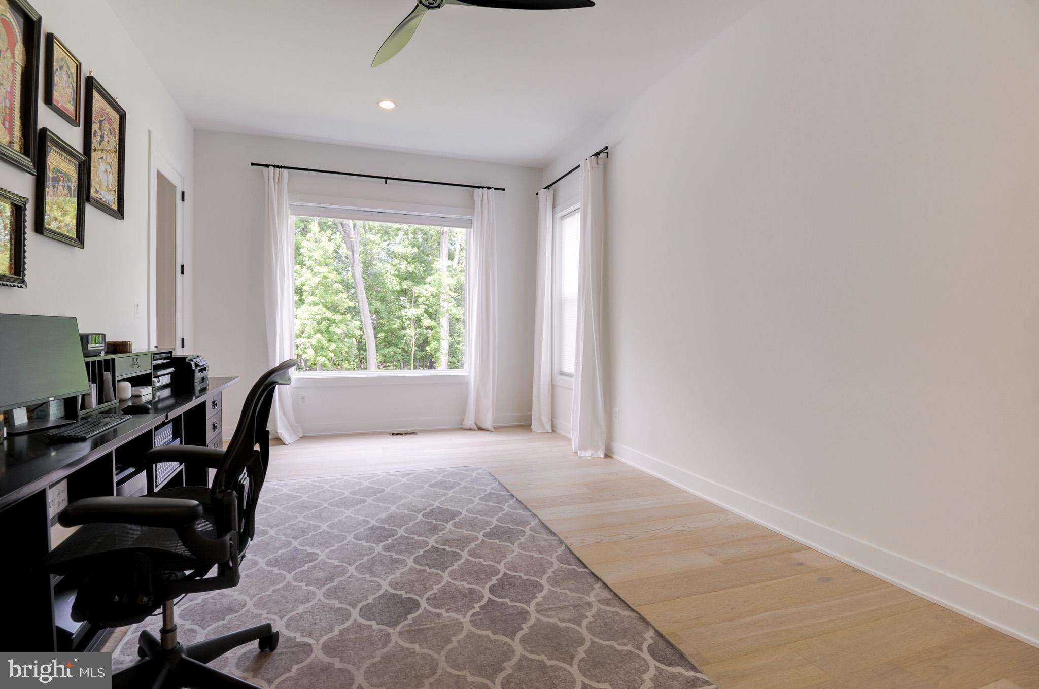 LENAH MILL - Residential