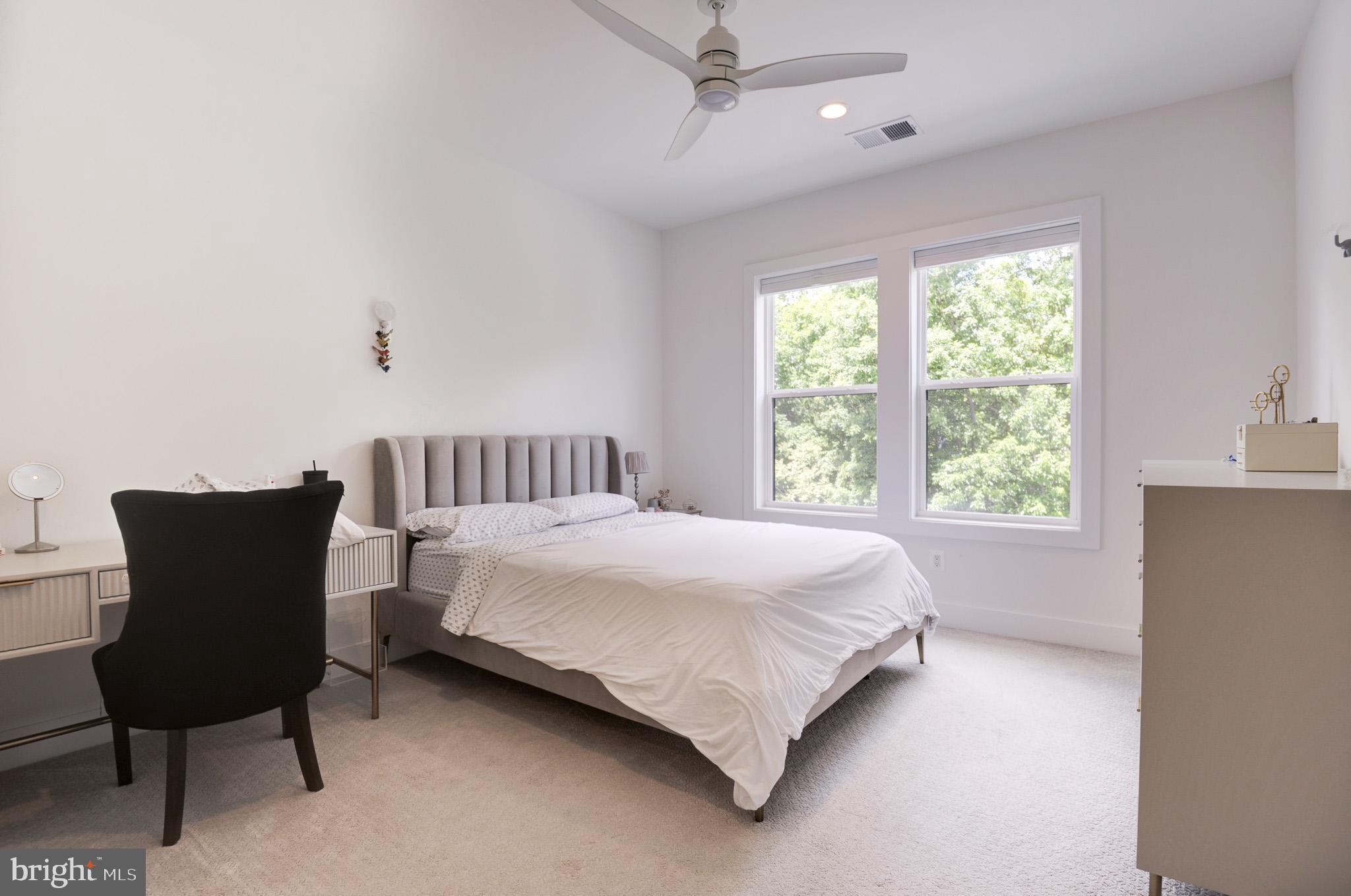 LENAH MILL - Residential