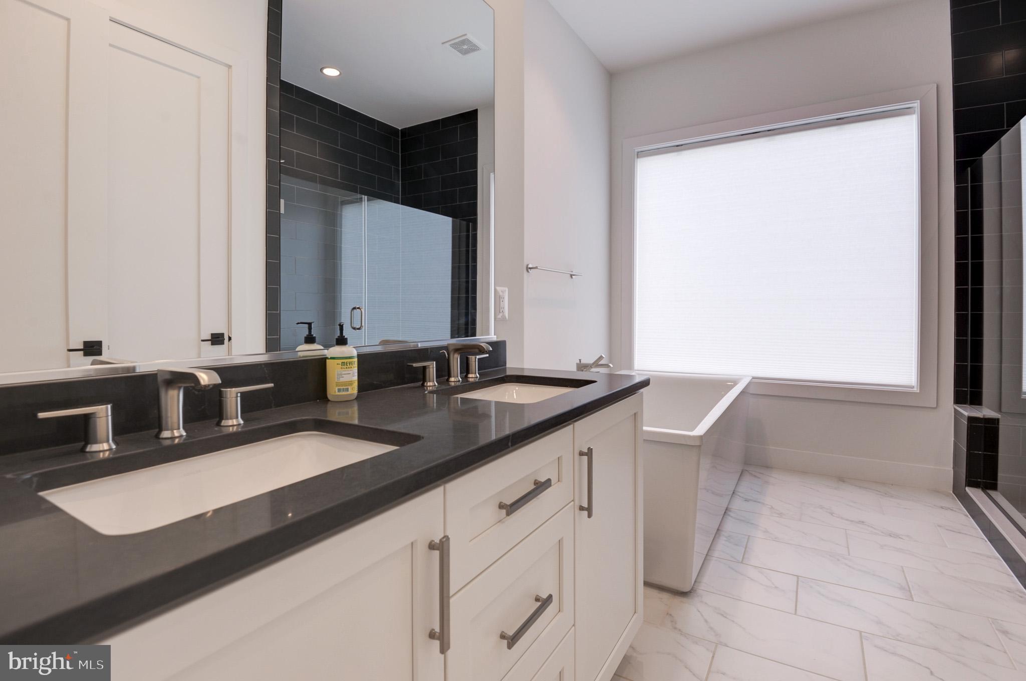 LENAH MILL - Residential