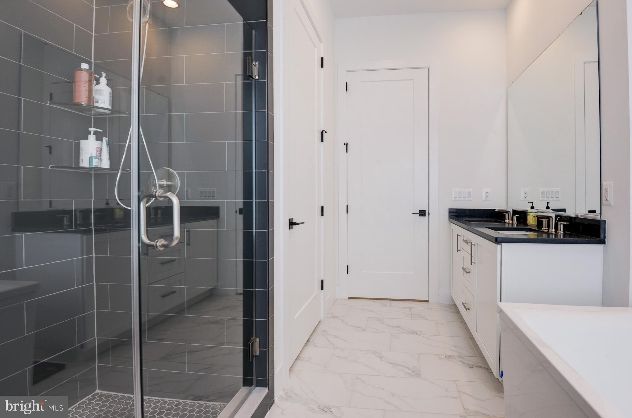 LENAH MILL - Residential