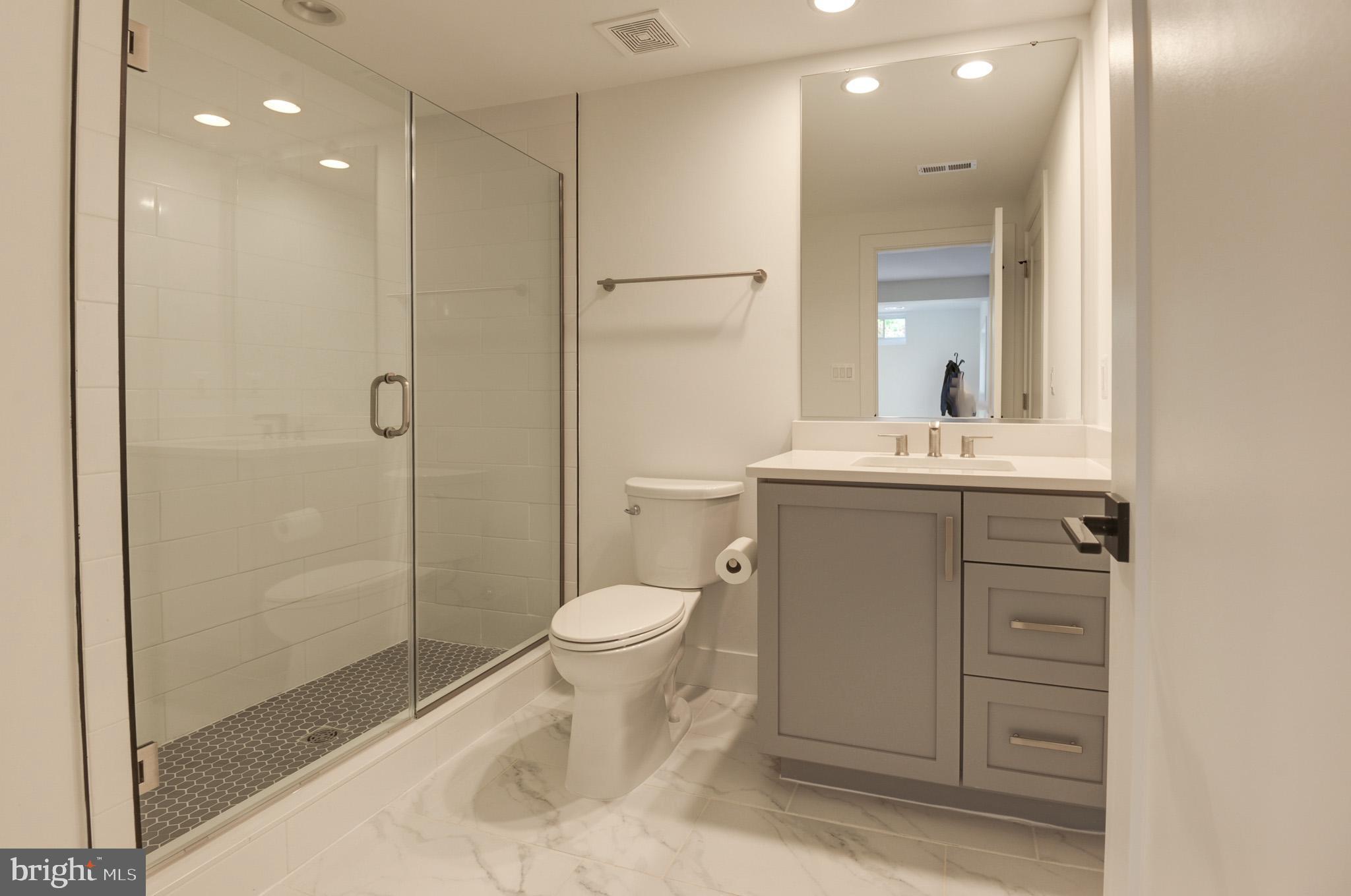 LENAH MILL - Residential