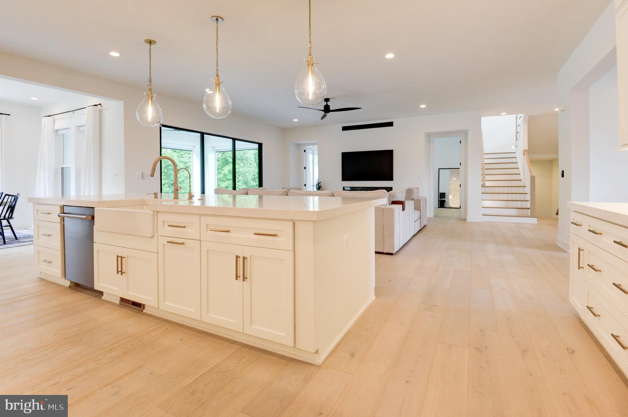 LENAH MILL - Residential