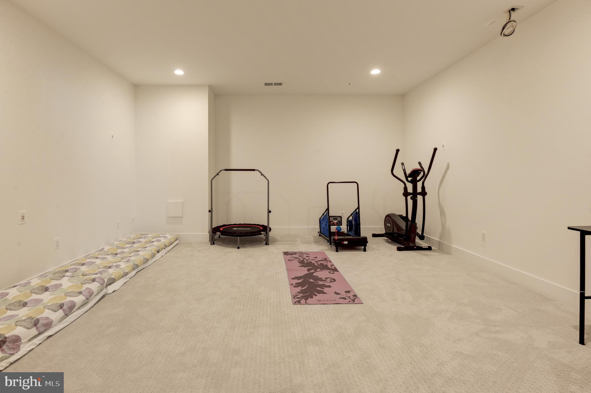 LENAH MILL - Residential