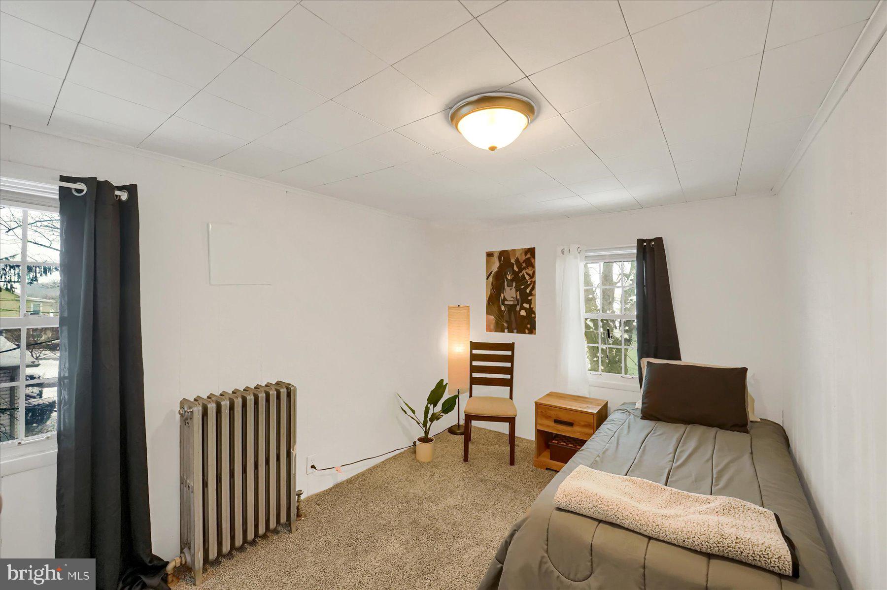 CHESTER HILL - Residential