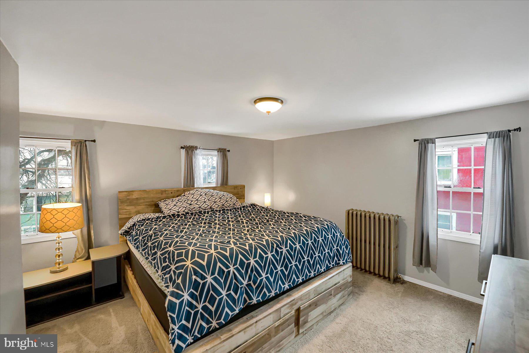 CHESTER HILL - Residential