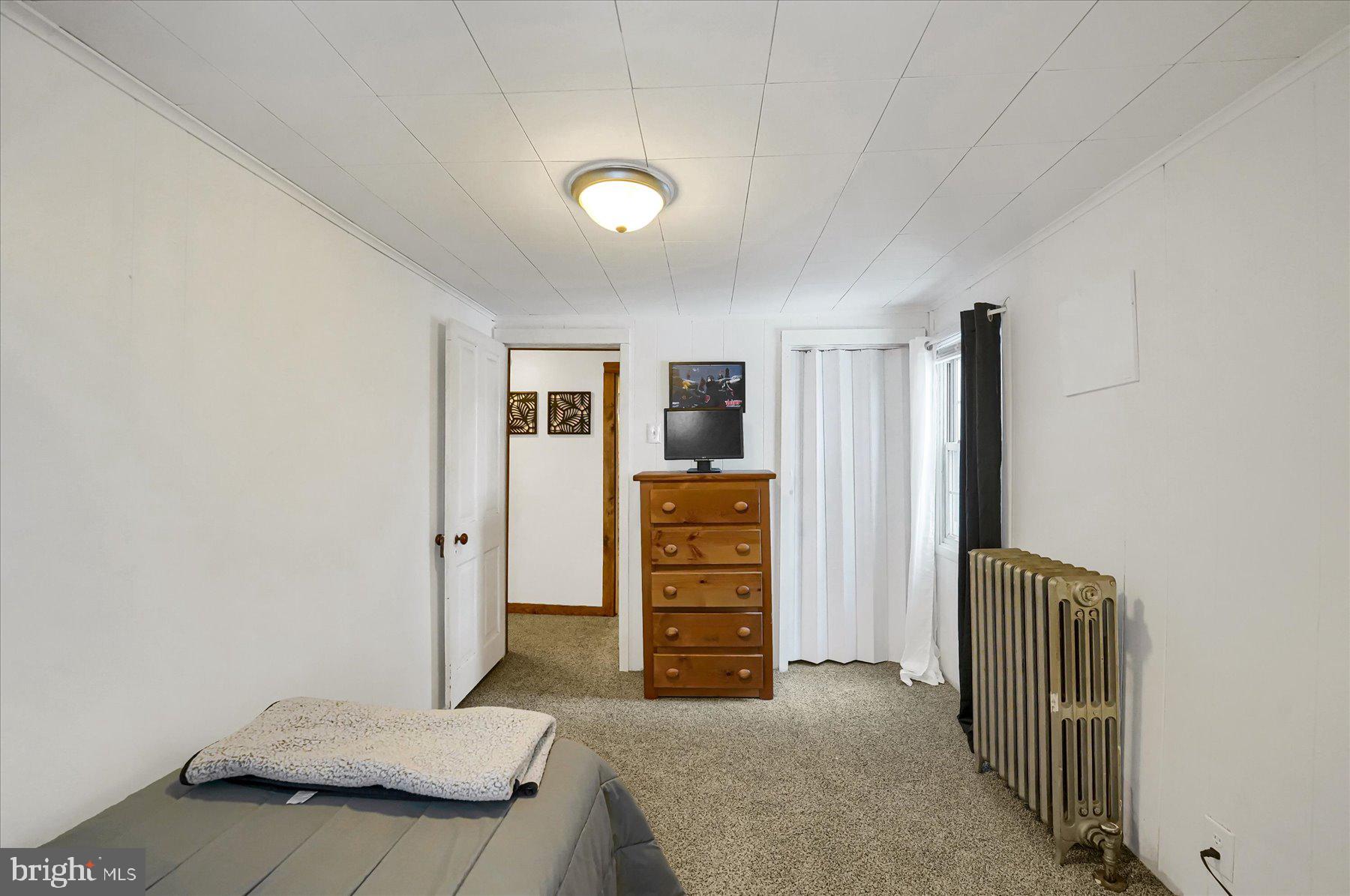 CHESTER HILL - Residential