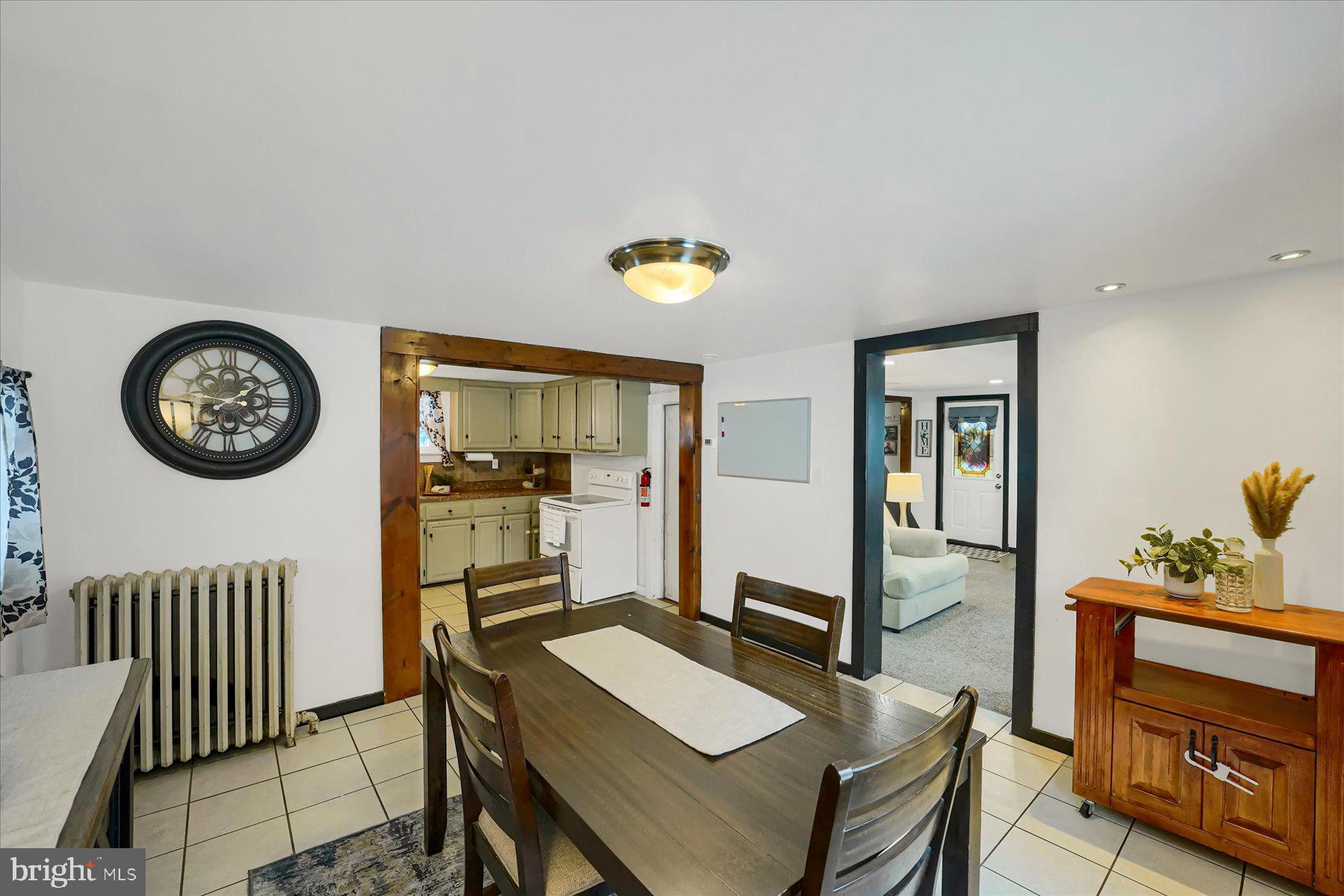 CHESTER HILL - Residential