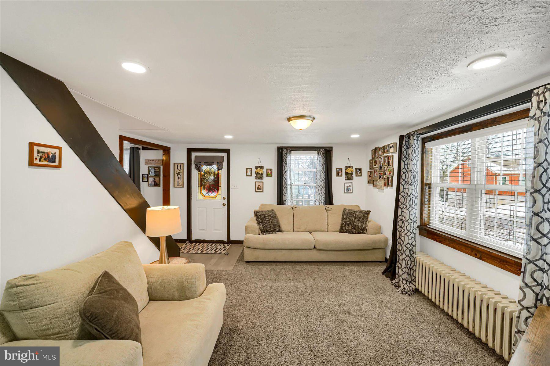 CHESTER HILL - Residential