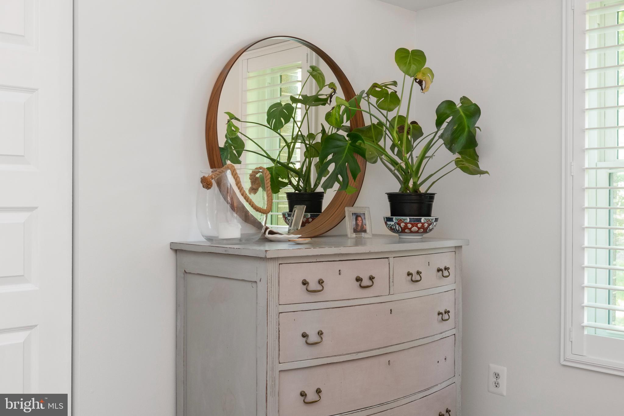 MARINERS COVE - Residential