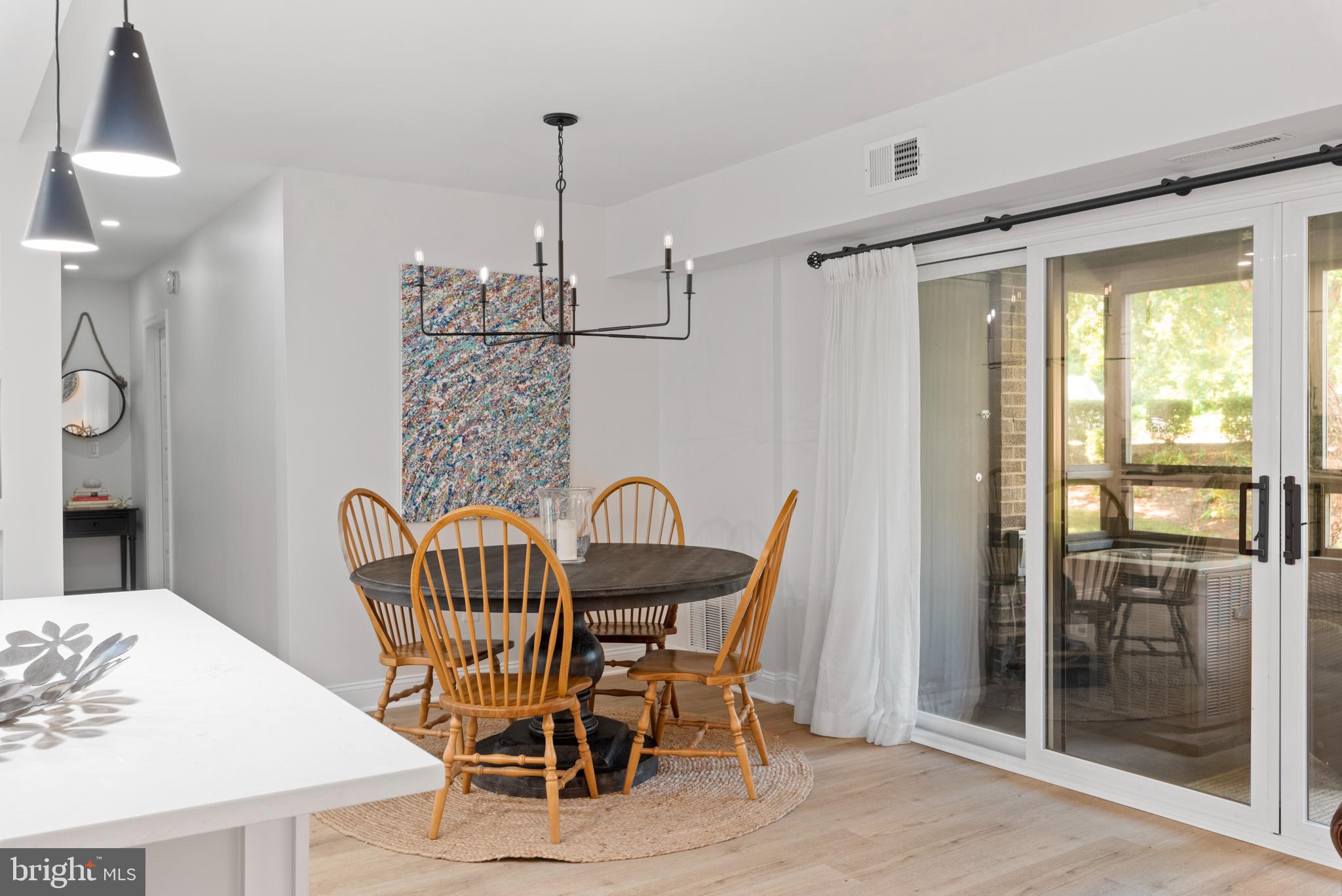 MARINERS COVE - Residential