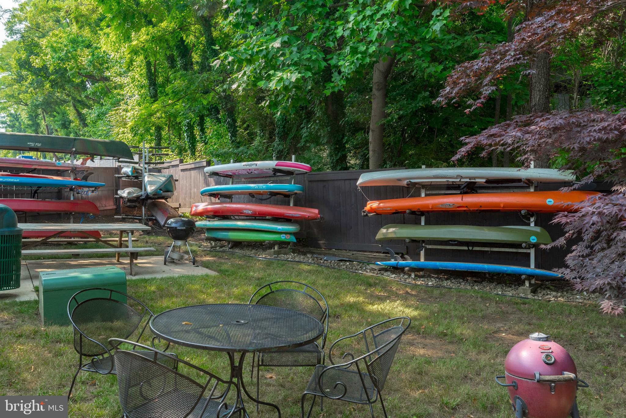 MARINERS COVE - Residential